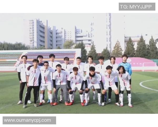 足球明星战队激情对决直播盛宴尽享精彩瞬间与互动体验